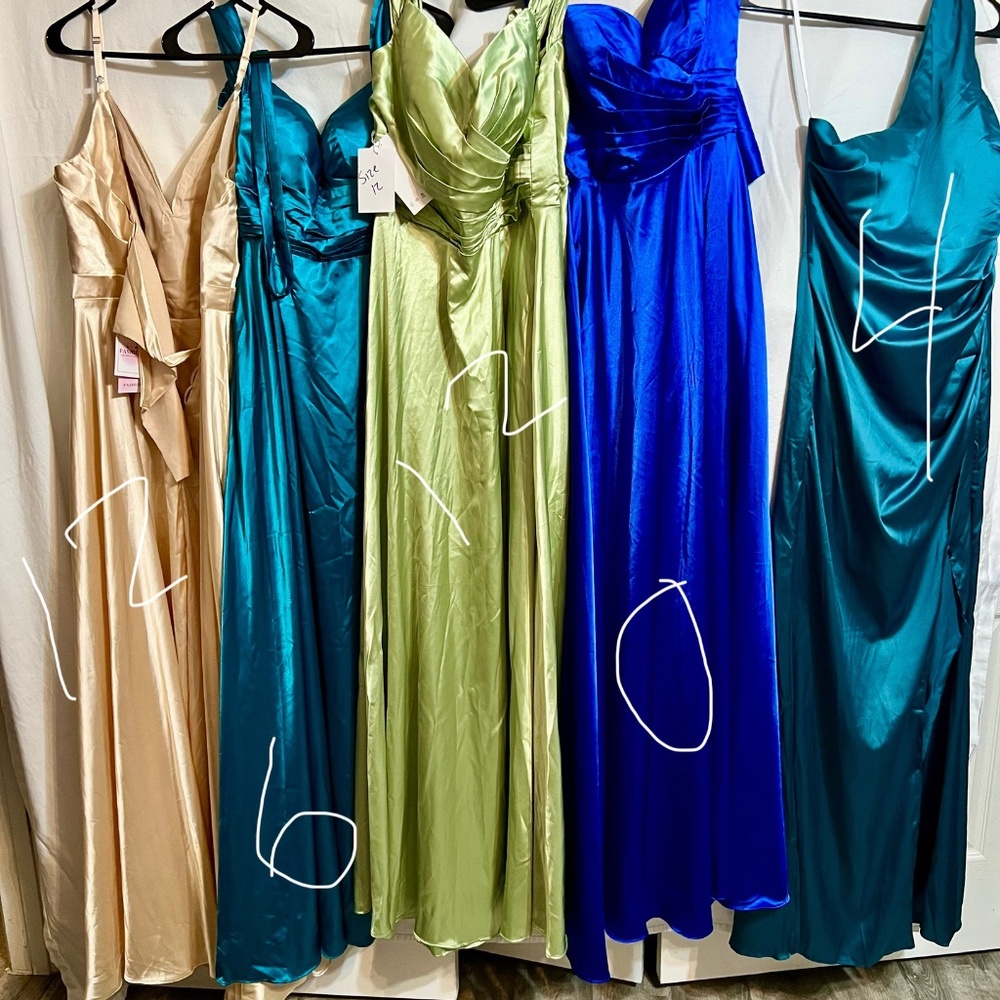 Formal dresses 
Bundle of 5 drssses